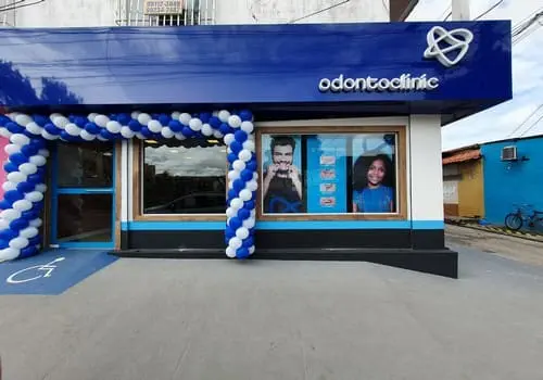 Fachada de Clínica Odontológica